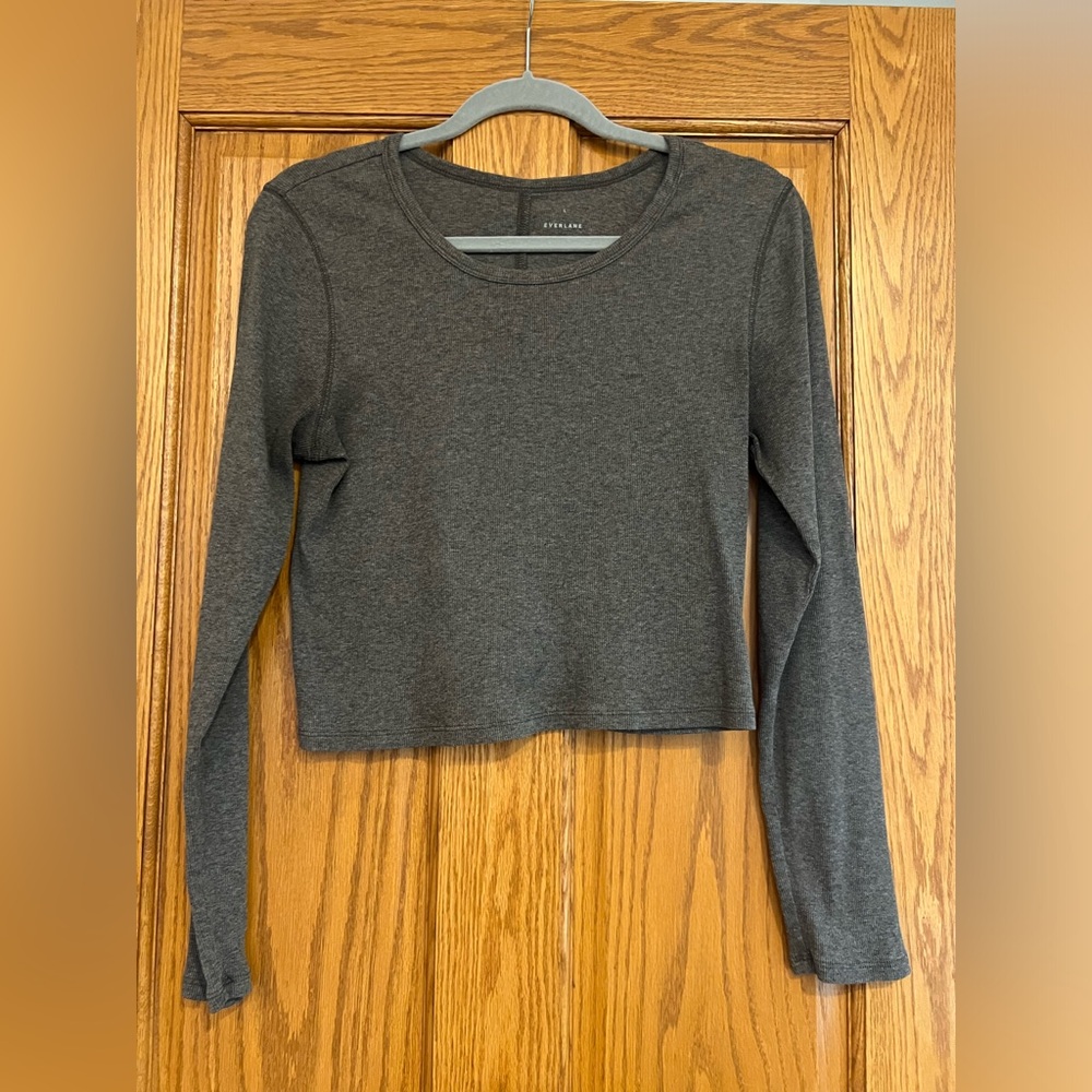 Everlane supine micro rib cropped long sleeve crew- size Large